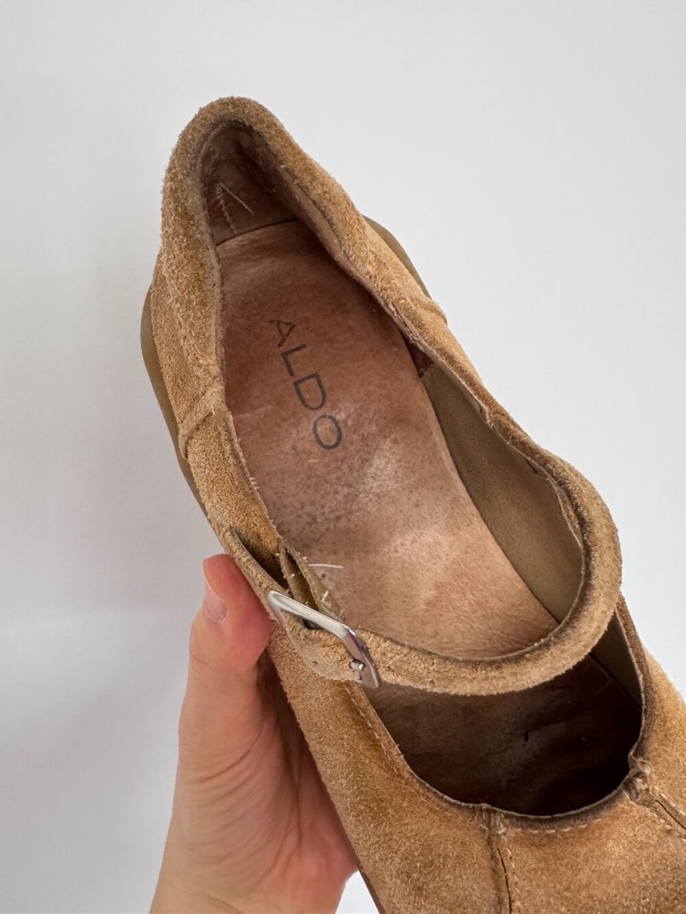 Vtg Y2K Aldo suede tan platform mary jane shoes / sz 38 - Picture 6 of 16